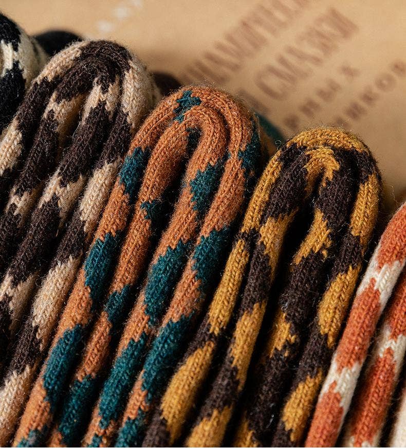 Tourtiwi - Wholesale Socks - Women's - Women's retro plaid wool socks mid-tube thick warm socks11