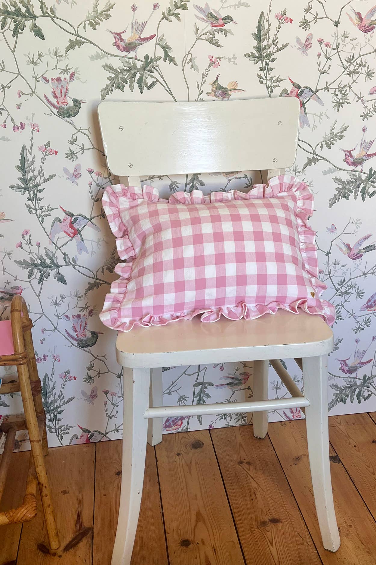 BARNABÉ AIME LE CAFÉ - Wholesale Decoratief kussen - Rechthoekig kussen in ruitstof met ruches en borduurwerk16