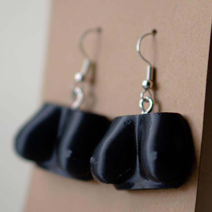 Pendientes para pechos femeninos hechos a mano, color negro para venta al por mayor de alterly