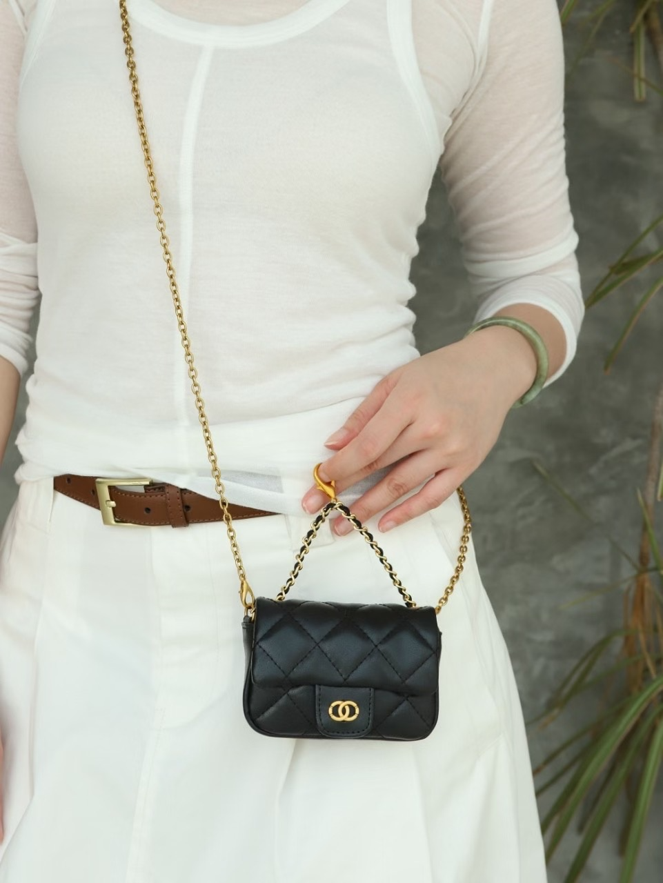 Pretty Persuasions – bolsa tiracolo - Mulher por atacado – PL25034 Mini Carteira com Pendente em Pele com Costura de Acolchoado2