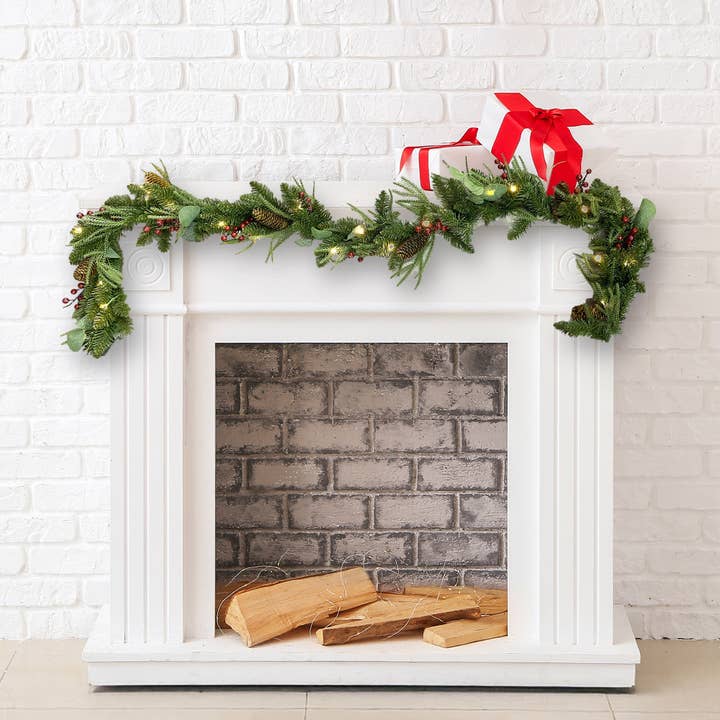 Santa’s Workshop Inc. - Wholesale Christmas Decoration - 6' Mixed Pine & Berry Garland, 120 Tips4