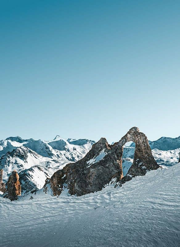 Callwey GmbH - Wholesale Sports & Recreation - The Art of Skiing. The Most Beautiful Slopes in the World (German)5