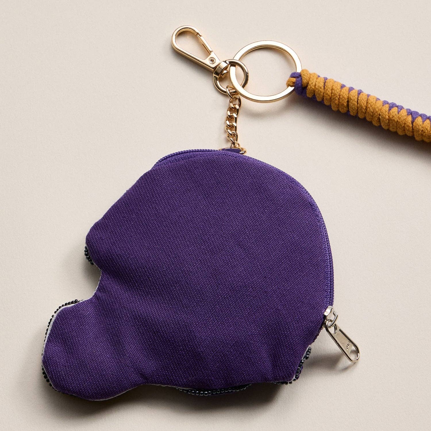 Frem - Wholesale Keychain - Women's - Game Day Beaded Helmet Keychain Pouch – Team Colors7