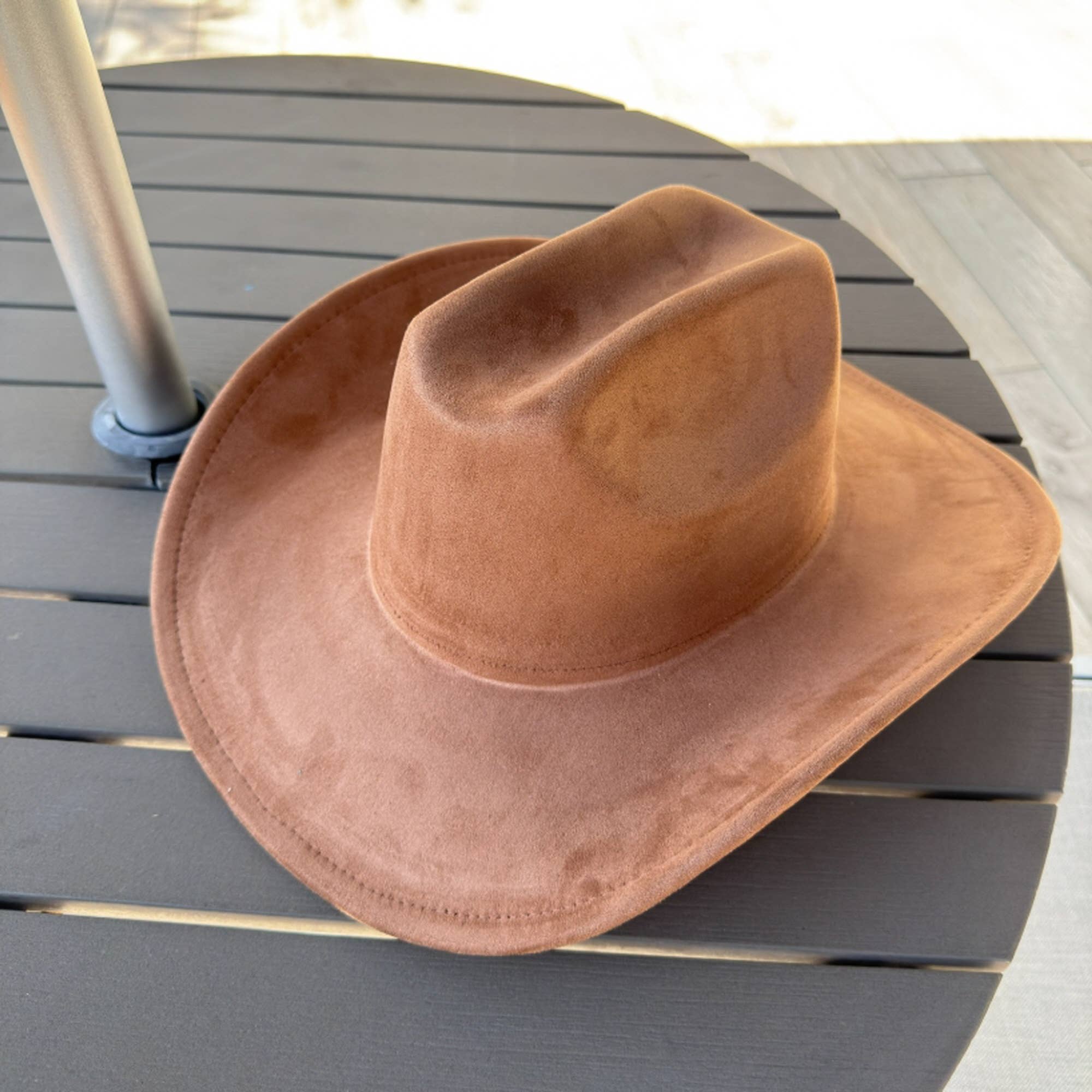 Queens INC - Wholesale Cowboy Hat - Women's - 🤠 Vegan Suede Cattleman Cowboy Hat25