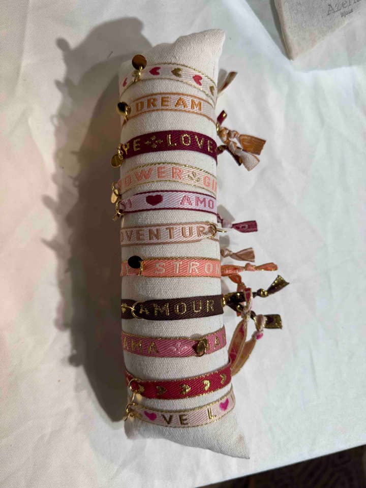 Pulseras Cinta Tara para venta al por mayor de Azeria Création