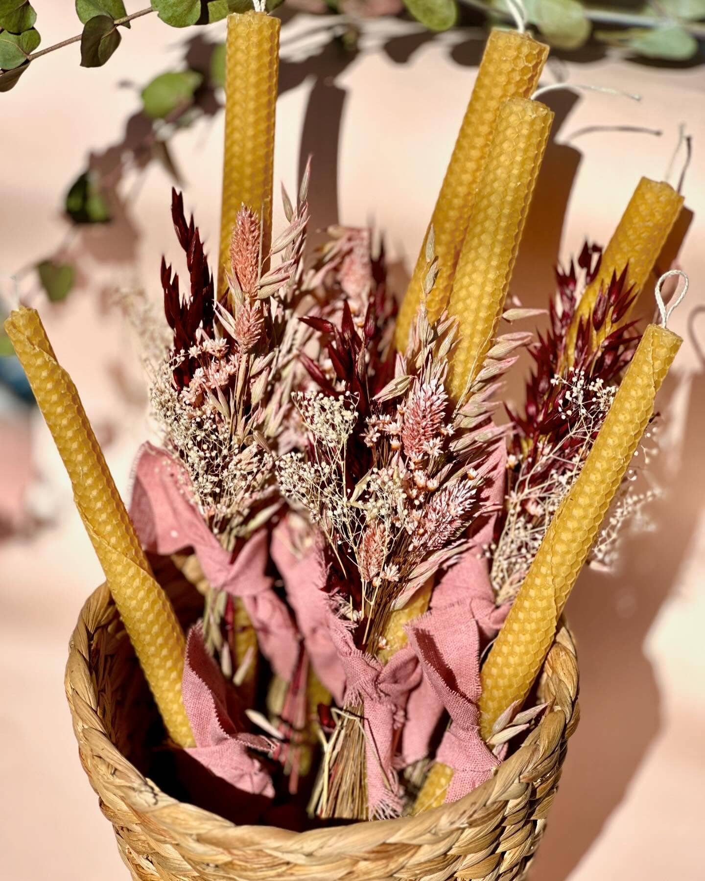 Nema Concept – Vela/castiçal cónico por atacado – Velas de cera de abelha para Páscoa com flores secas17