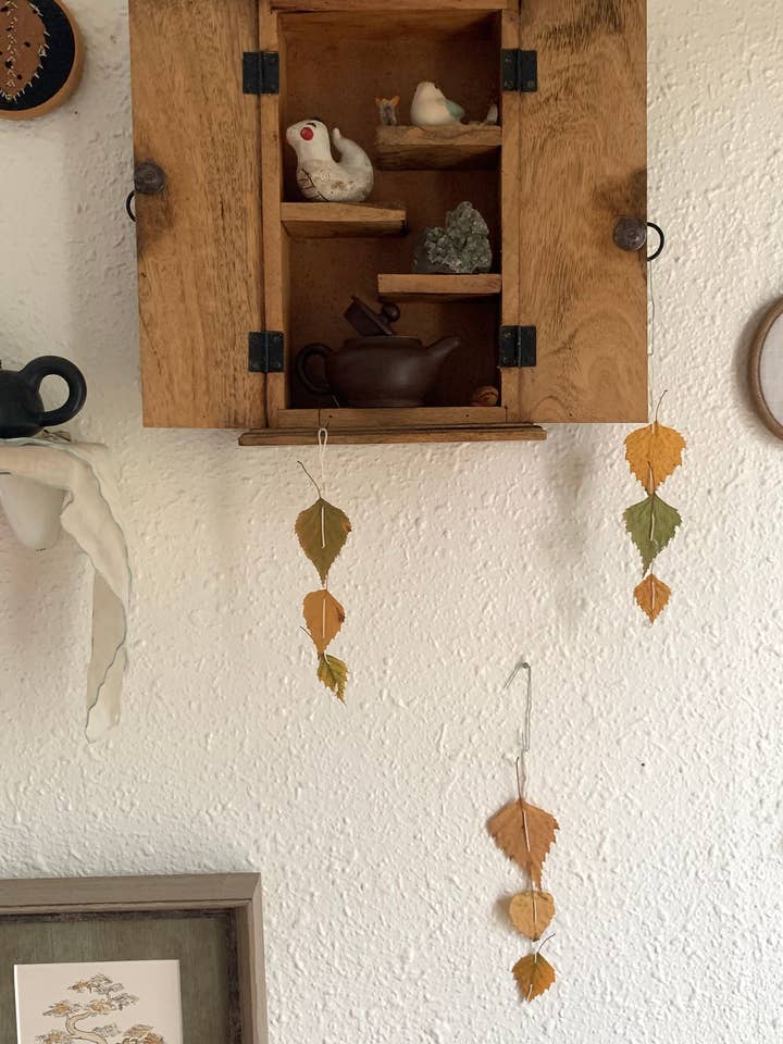 Dried Birch Leaf - Christmas Tree Ornaments for wholesale by Twig and Snip