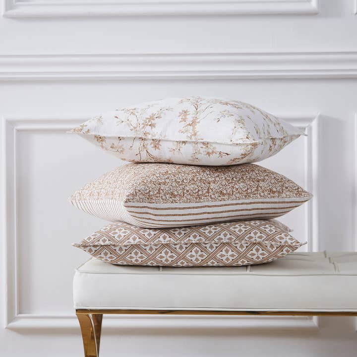 Laura Ashley - Wholesale Throw/decorative pillow - Laura Ashley Mr Jones Cushion - 2 Colours