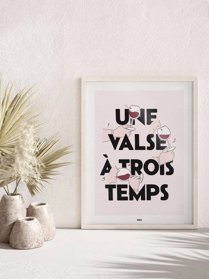 Une Valse À Trois Temps | Affiche Graphique Et Minimaliste pour la vente par Studio Topo