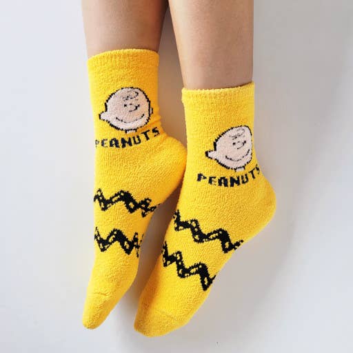 K_Wonderland – wholesale Strumpor - Unisex – Peanuts Snoopy COZY varma sovstrumpor - ULTRA SOFT