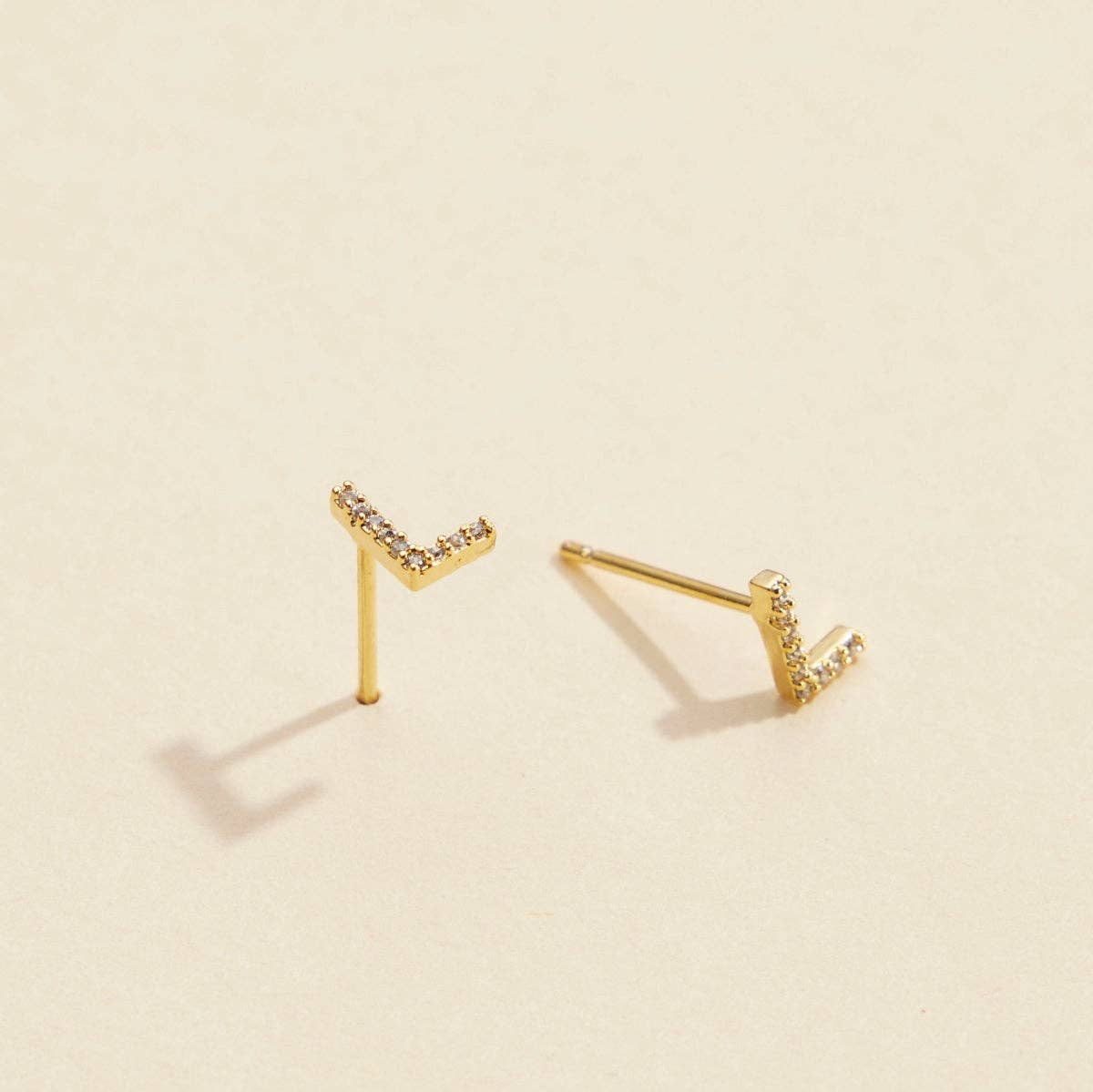 Lilla Haven - Wholesale Stud/Post Earrings - Initial Letter Stud Earrings – 12 Pack Bundle in Gold or Silver15