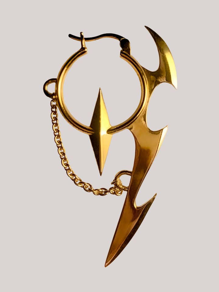 Boucle d'oreille Chain Cutlass pour la vente par Austin James Smith