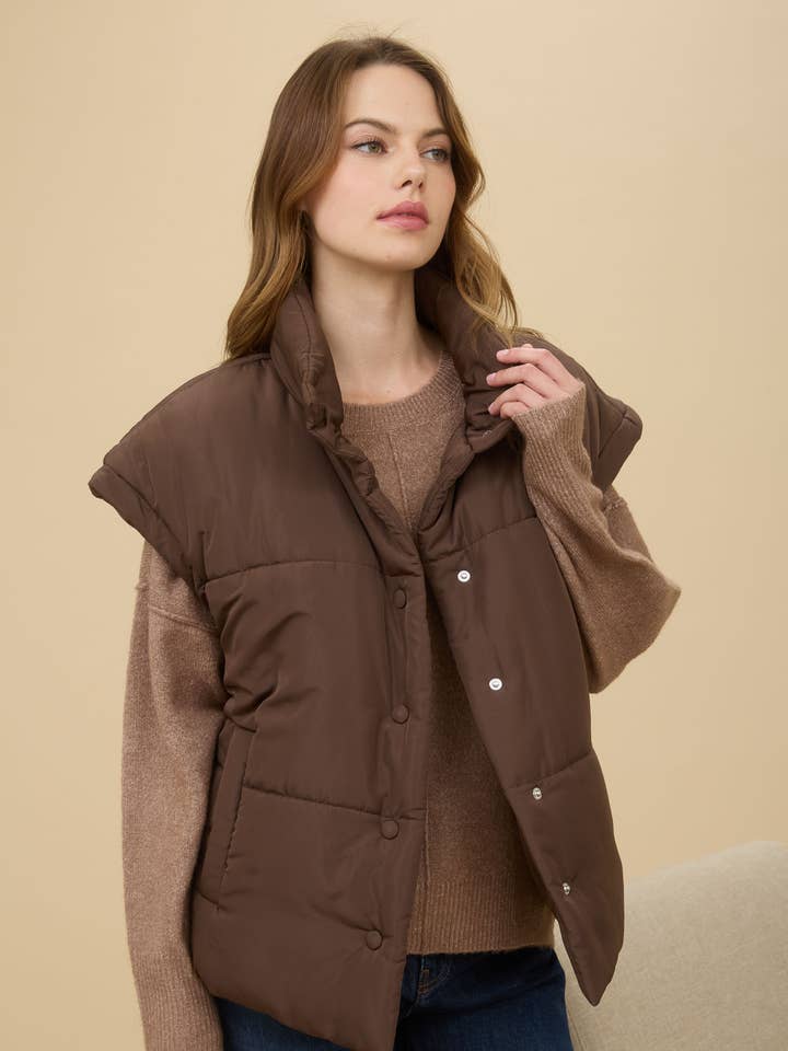 Blu Pepper - Wholesale Outerwear Vest - Women's - OVERSIZED SNAP BUTTON PUFFER VEST 7