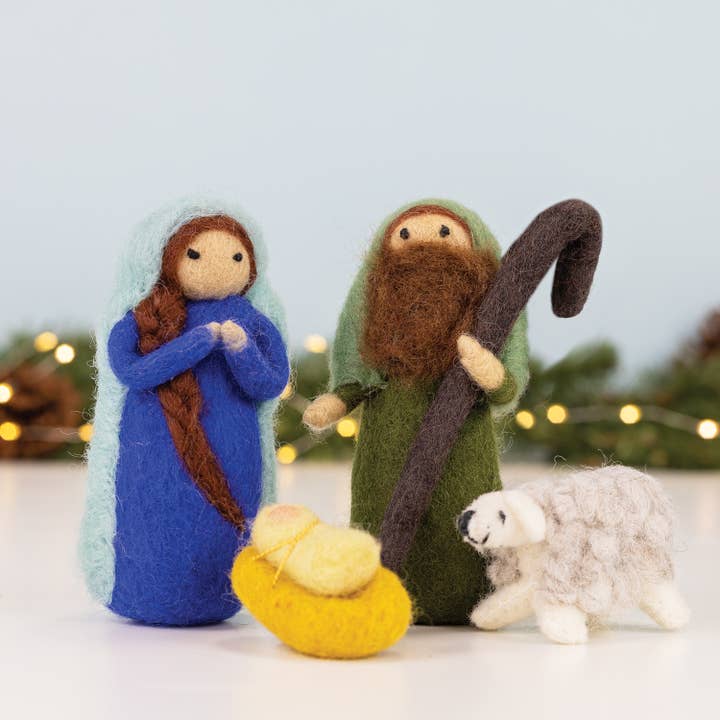 dZi Handmade - Wholesale Nativity Scene Decor - Holy Night Nativity1