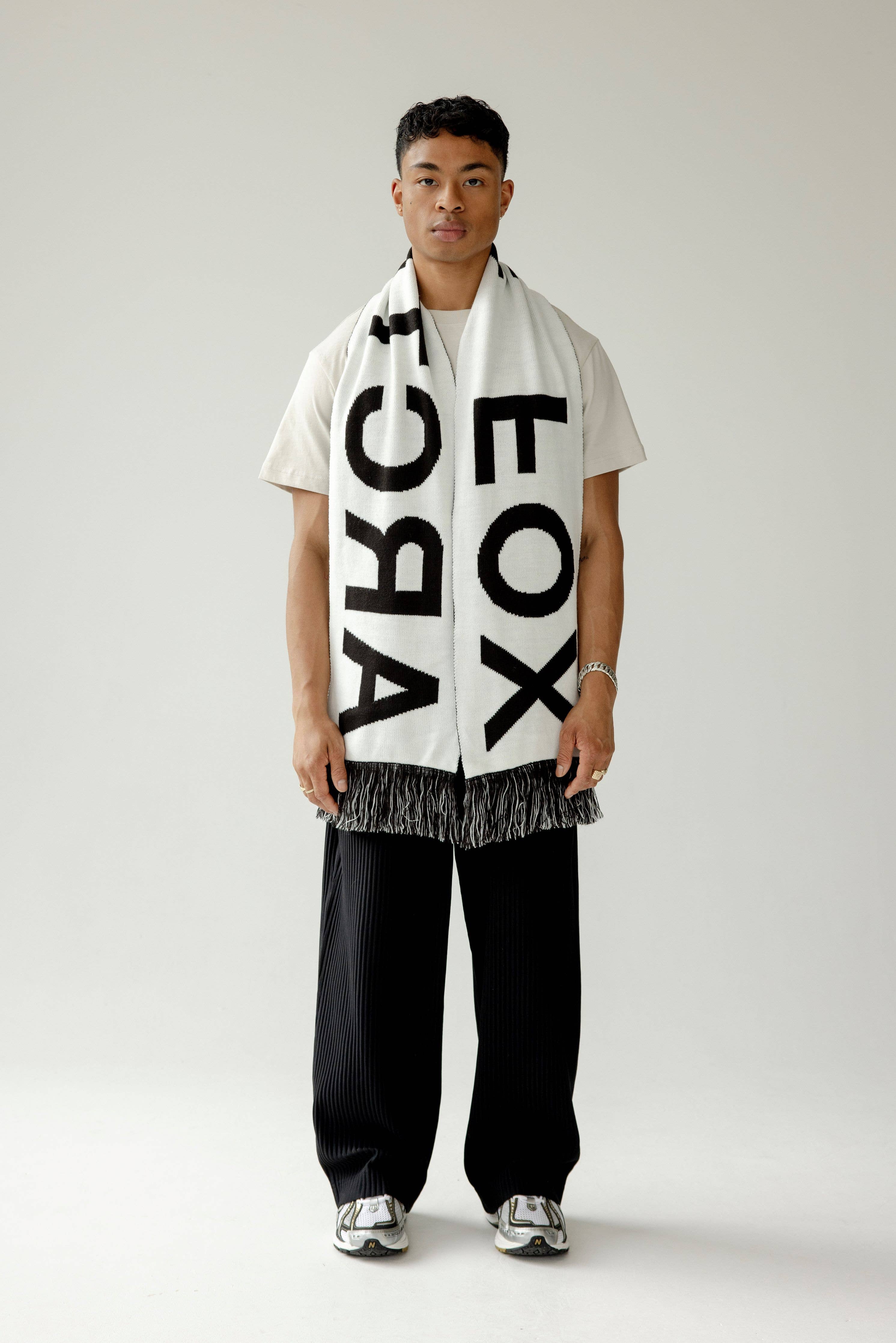 ARCTIC FOX & CO. – wholesale Scarf – Unisex – Arctic Fox Scarf - Monochrome7