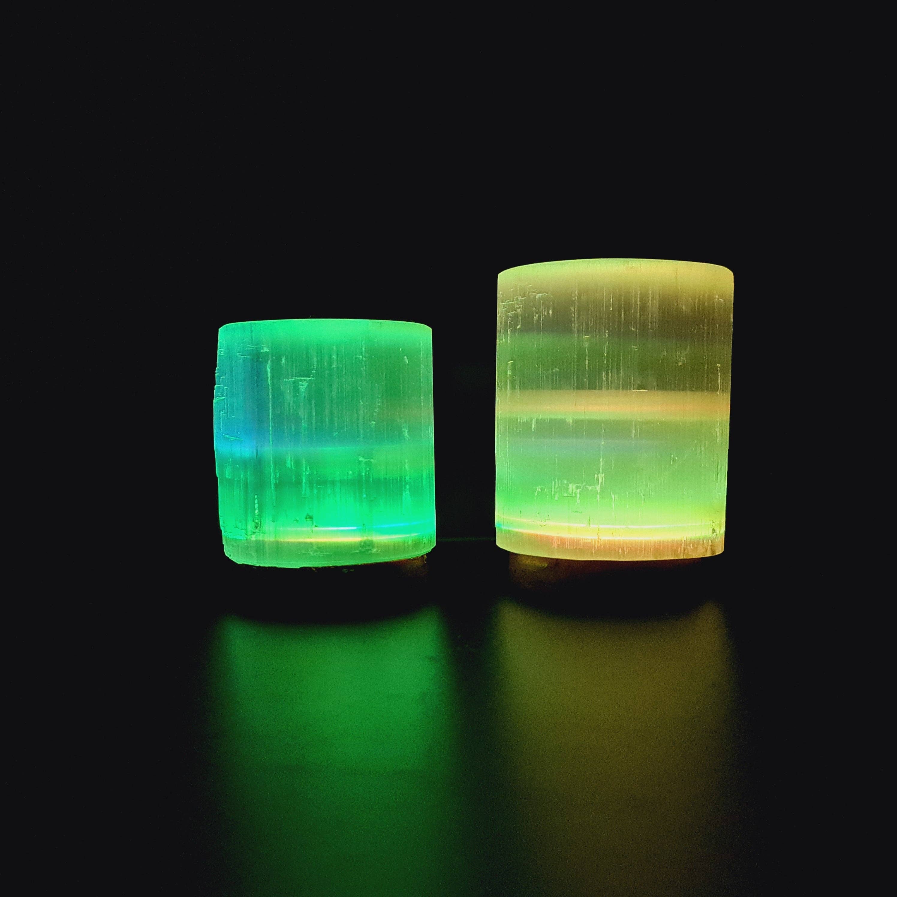 Gemstone Gifts Ltd. – wholesale Accent/desk lamp – Selenite USB lamp - Cylinder (Colour changing)3