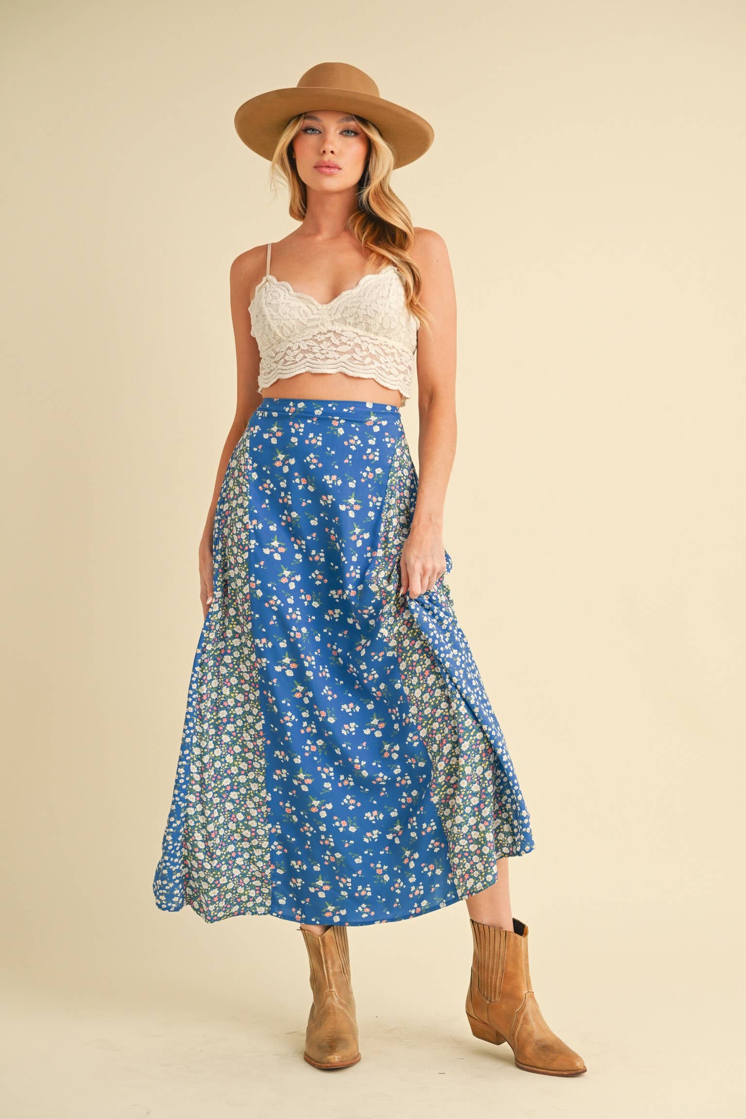 AEMI + CO - Wholesale Skirt - Women's - 745BK Melanie Skirt 140