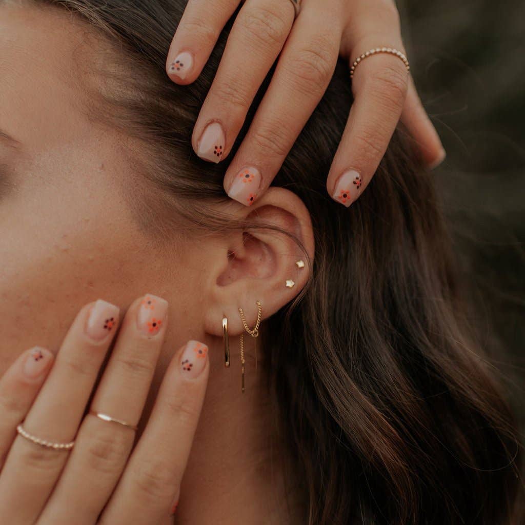 Mauve Jewelry Co. - Vente Clous d'oreille - Mini Clous Étoiles1