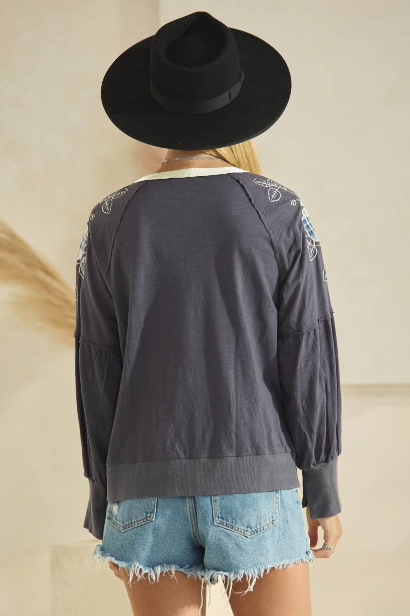 Oddi – wholesale Knit top – Women's – Raglan Long Sleeve Top With Embroidery Detail7