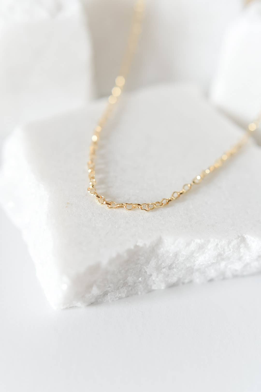 Bella Rey jewelry - Wholesale Link & Chain Necklace - The Maggie heart dainty necklace 18k gold plated3