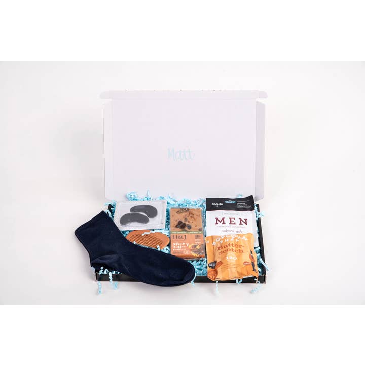 Luxury men’s pamper hamper for wholesale by The sweetie pamper hamper