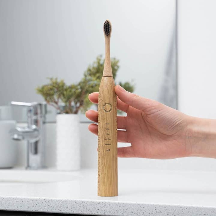 Elektrische tandenborstel met logo I Bambou voor wholesale door Bambooju