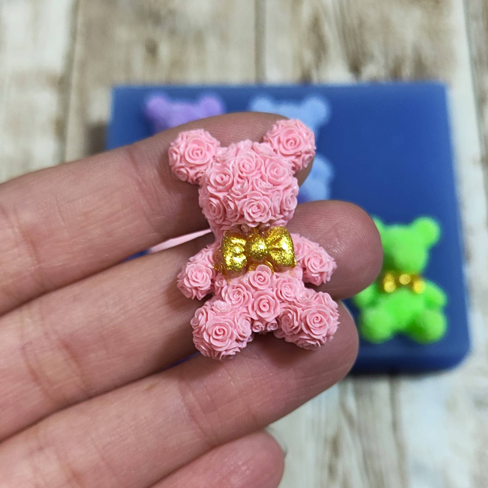 Serena Creazione di Serena Stampone - Vente Kit de bricolage - Moule ours rose en silicone 6 pièces 3 cm pour résine et plâtre11