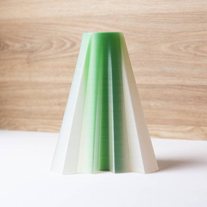 Copo Design - Wholesale Vase - Waterproof Prismatic Vases - Primary colors - Plastic free3