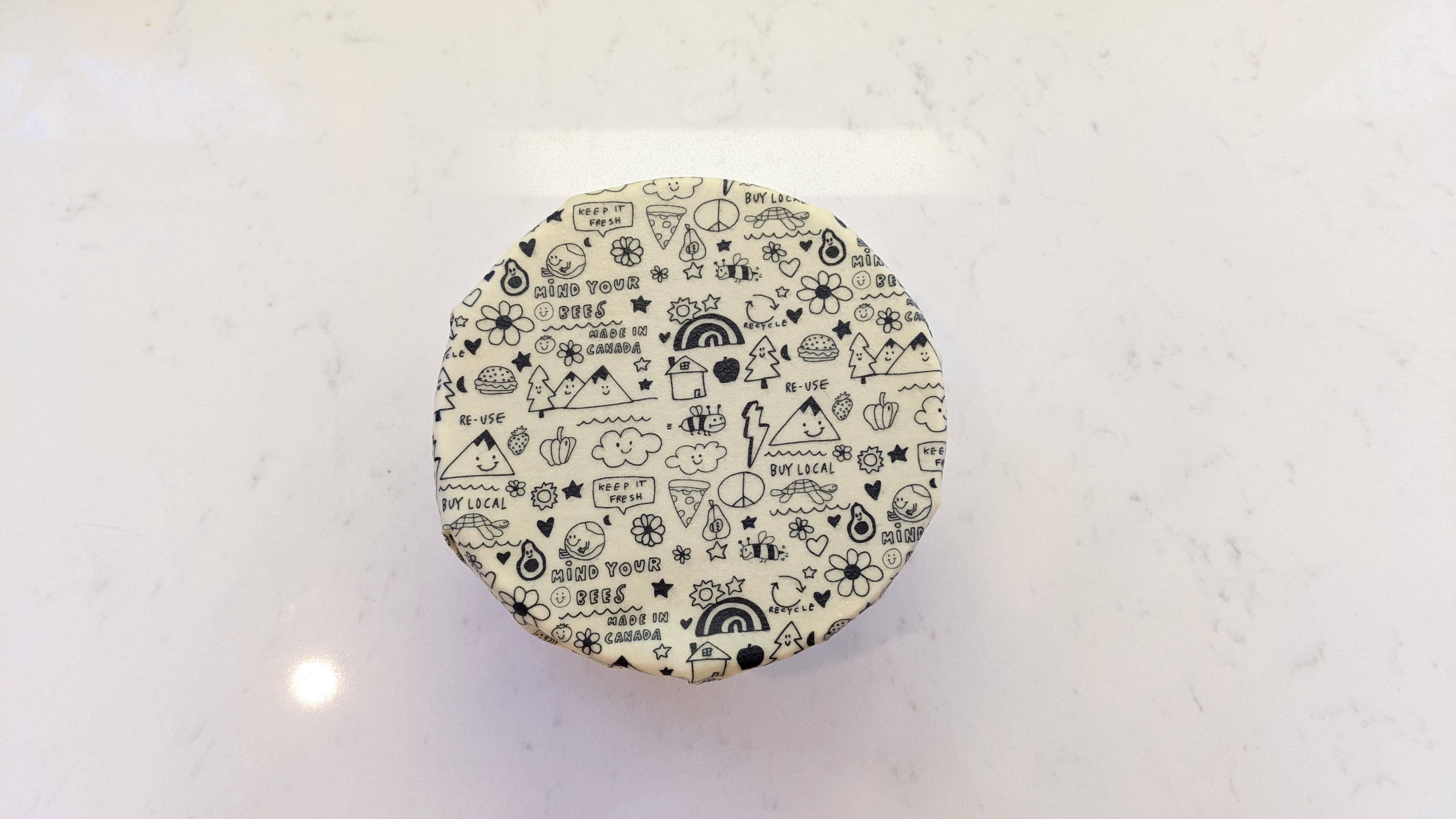 Mind Your Bees Handmade Wraps - Vendita all'ingrosso Involucro/sacchetto per alimenti - Impacchi alimentari in cera d'api - Set Sm o Lg (stampa scarabocchi)1