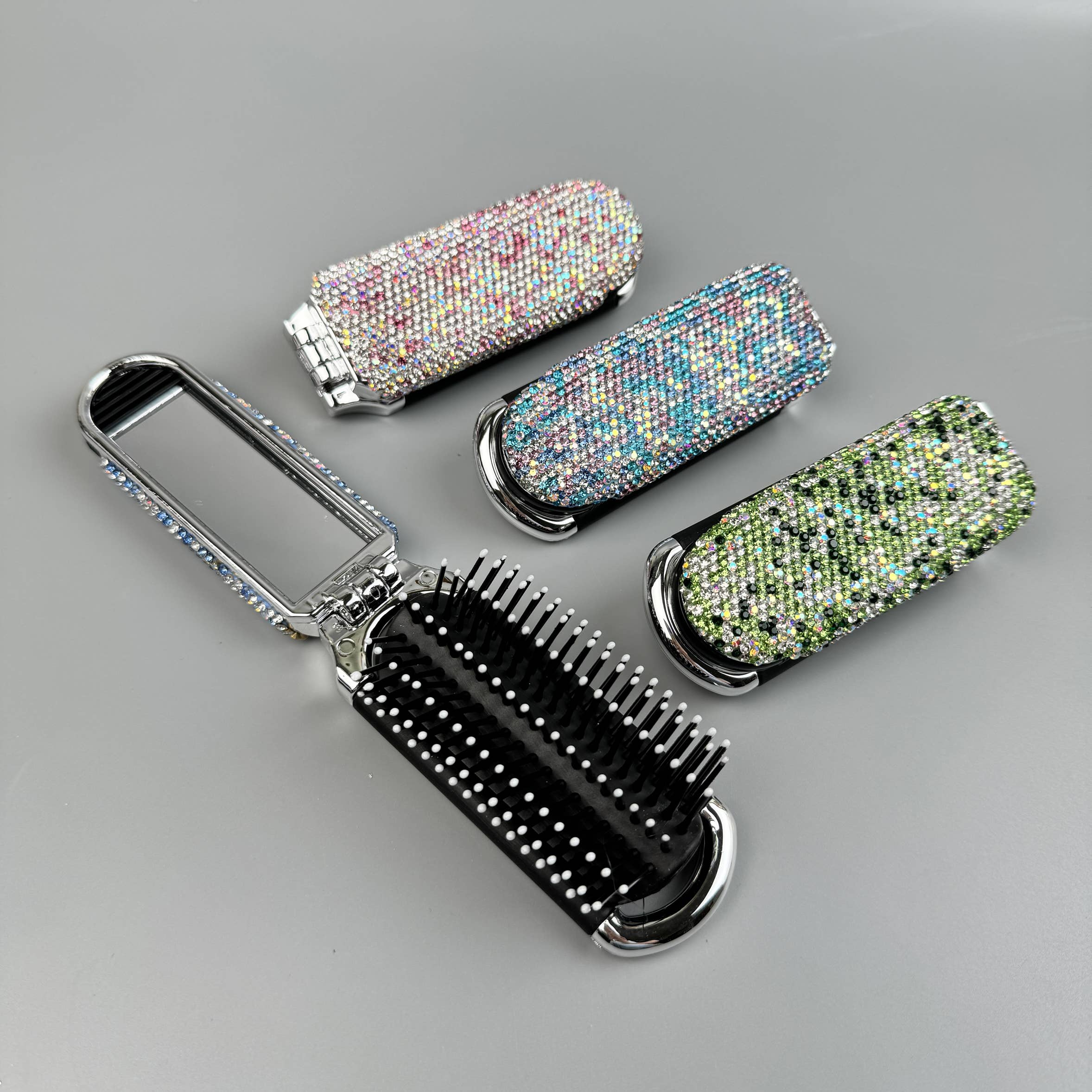 Ole - Venta al por mayor Cepillo/peine - Cepillo de Pelo y Espejo de Viaje Compacto Plegable con Pedrería de Cerámica MIS100920