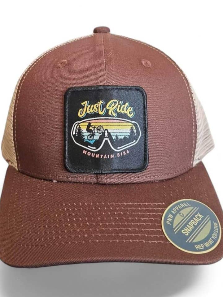 Casquette trucker VTT | Snapback cycliste à écusson vintage pour la vente par Moove Headwear