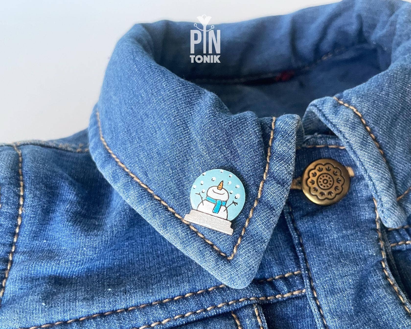 PinTonik – wholesale Brooch – Snowman Christmas Brooch & Winter Snowglobe Pin5