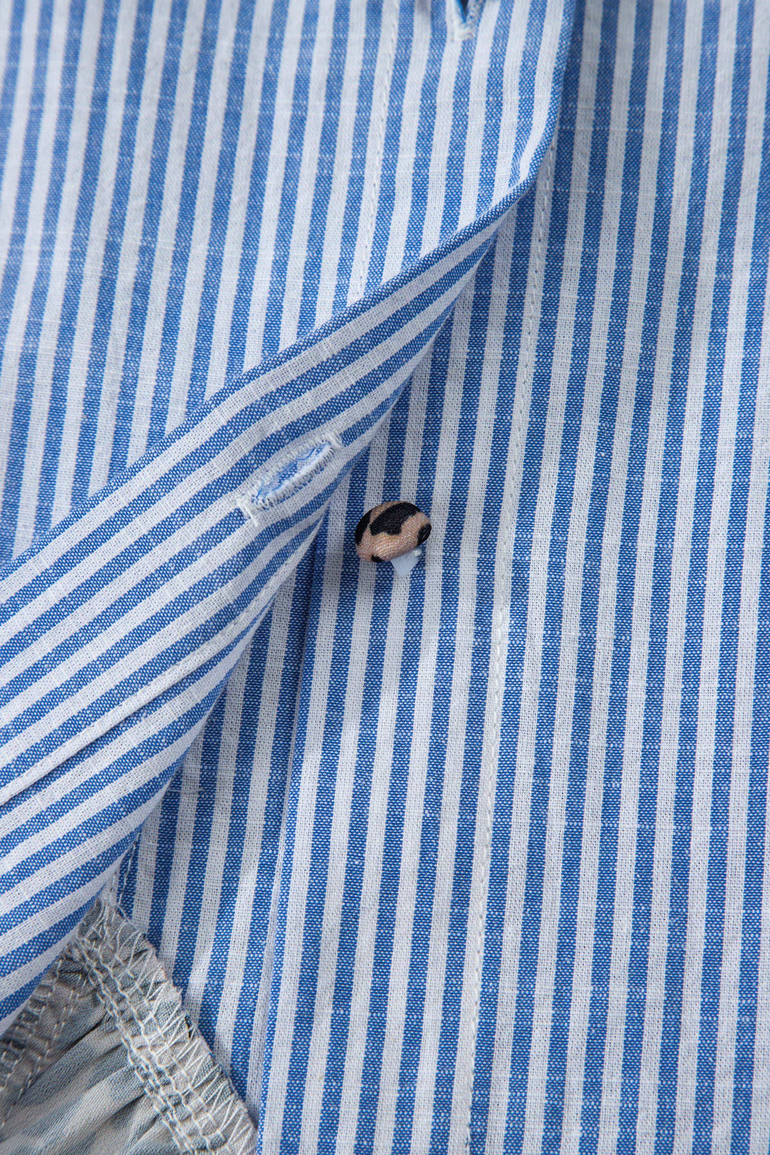 bleu Chemise décontractée à volants avec contraste rayé et bordure léopard (S-XL) en vente sur Faire9