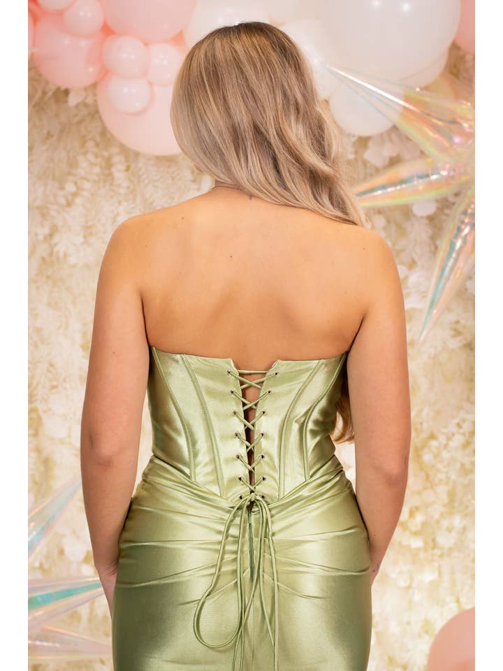 Lara Sage for wholesale on Faire8