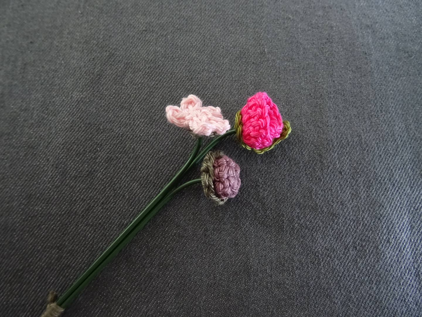 Knuffelsenzo - Wholesale Artificial Flowers - Mini bouquet, 3 flowers4