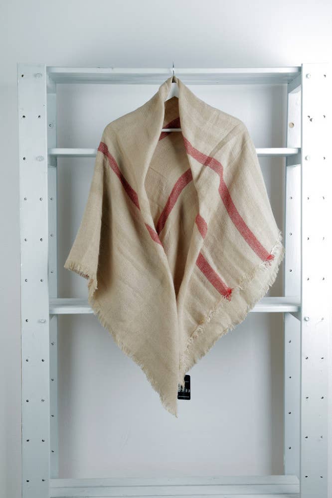 Evidence – Großhandel Schal – Damen – Cecilia Gallerani Schal – 140 x 140 cm – Beige, Ecru, Rot1