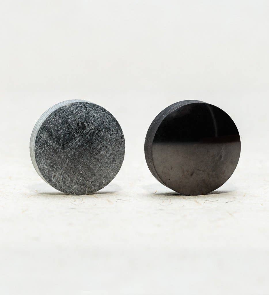 Modern ŌM – wholesale Spiritual stone/crystal – Shungite Pocket Harmonizers2