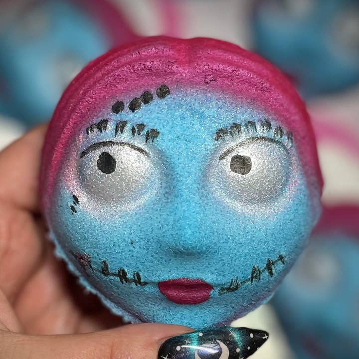 The nightmare before Christmas bath bomb Sally for wholesale by Boil & Bubble