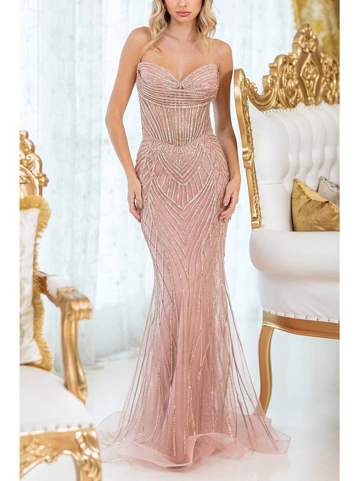 Robe de bal bustier perlée pour la vente par FashionShowcase