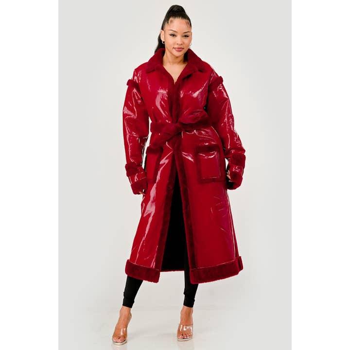 Manteau long en fausse fourrure de luxe breveté pour la vente par DORCAS