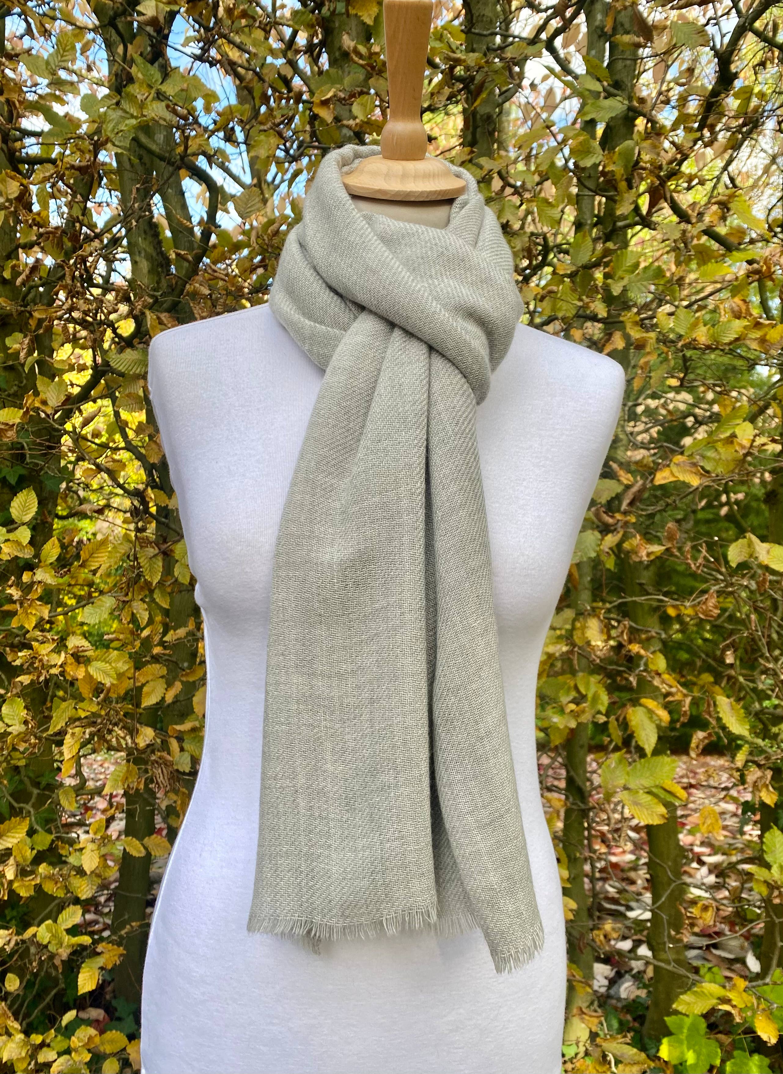 DIWALI PARIS – Cachecol - Unissexo por atacado – FOULARD CHAMBAL - CINZA CLARO - 70% LÃ / 30% NAILON0