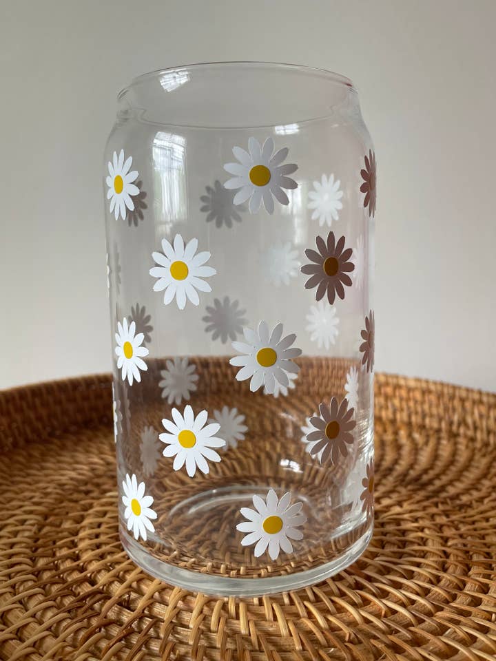 White Daisy Floral Can Glass Cup for wholesale by Jeanne Mari & Co
