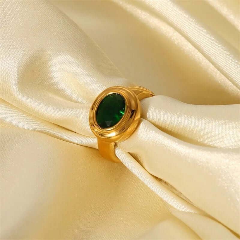 Folie à Trois - Wholesale Single Stone/Solitaire Ring - Vintage Style RING5