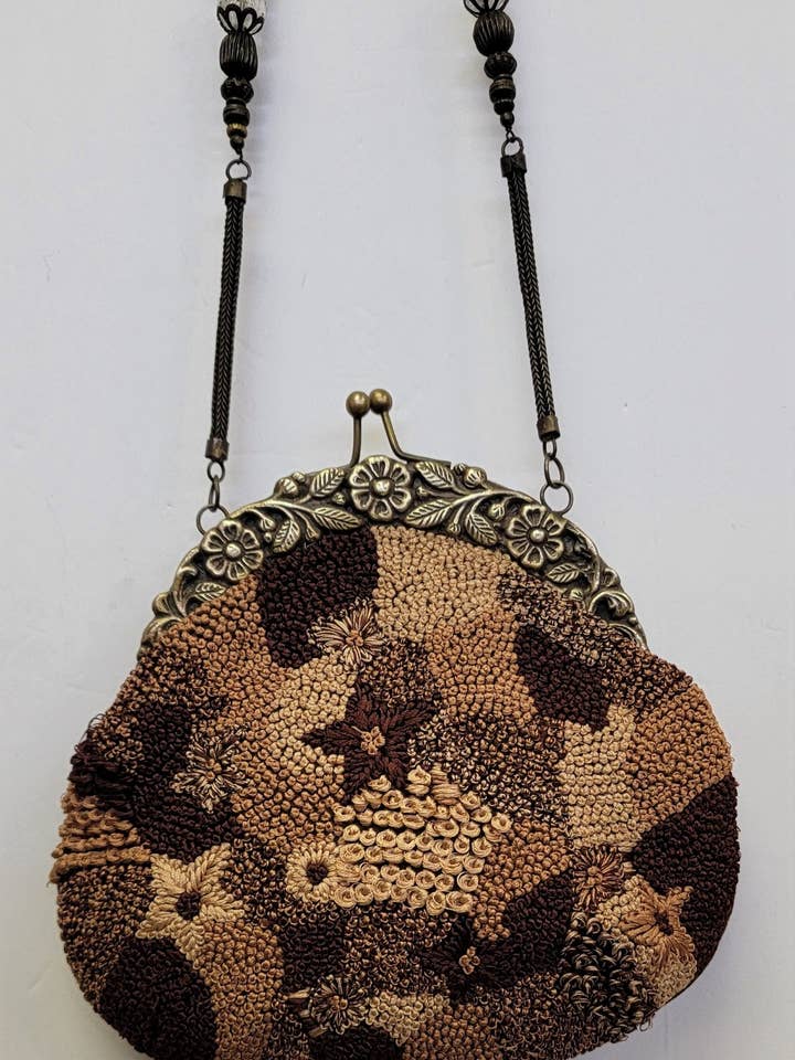 VINTAGE CLASSIC FRENCH KNOTT FLORAL FRAME CLUTCH for wholesale by Ricki designs