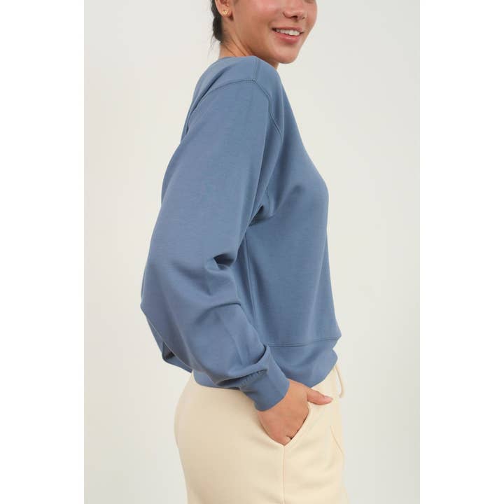 HYFVE - Wholesale Sweatshirt - Women's - DZ24F054-CLASSIC CREW NECK SWEATSHIRT
