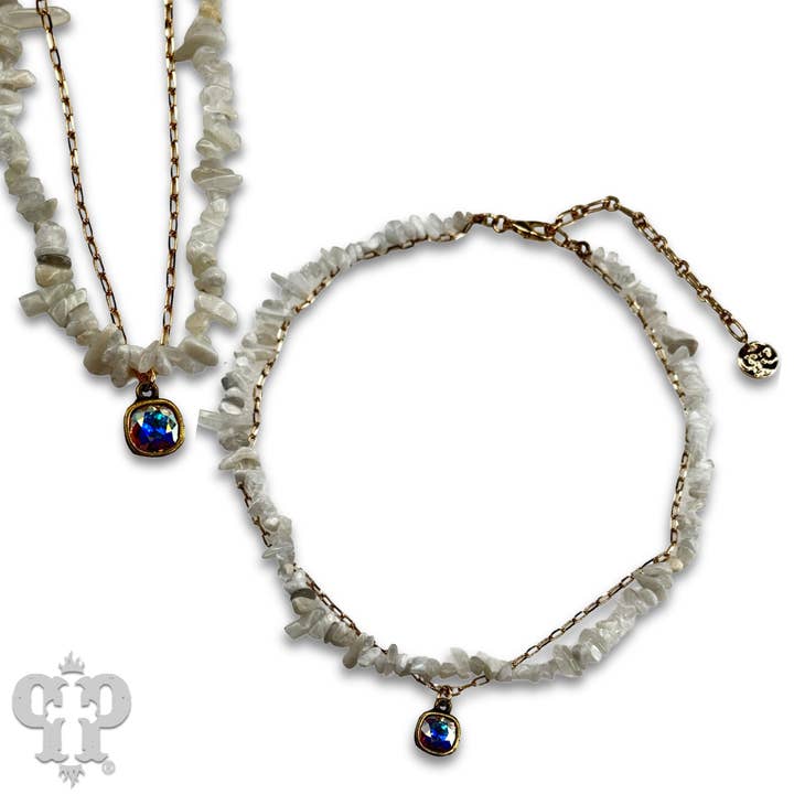 Pink Panache Brands - Wholesale Pendant/Charm Necklace - Chunky stone chip necklace with Austrian crystal