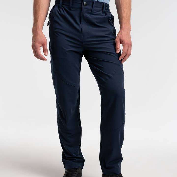 Pantalon d'été résistant à l'eau « Explorer » pour hommes pour la vente par KinnetiX Studios Dublin