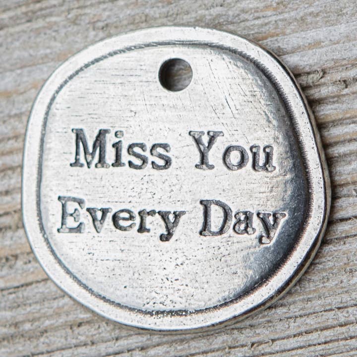 The Grandparent Gift Co. Inc. - Wholesale Pet Urn/Keepsake Box - Where I'll Always Be - Pet Memorial USA Pewter Keychain 60803
