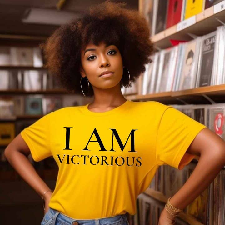 T-shirt I Am Victorious • Chemise basée sur la foi • T-shirt unisexe pour la vente par CoRo & Company