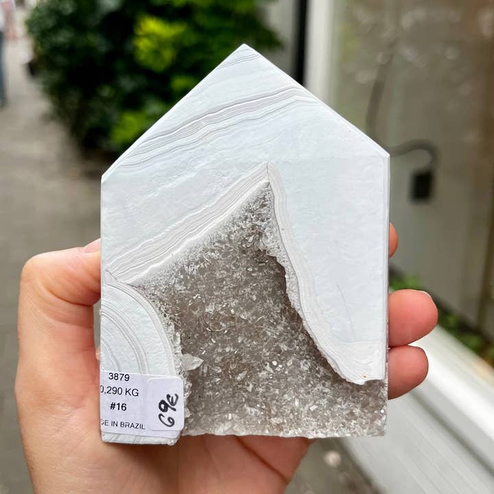 Mittel getönter Drusenachat - Kristall für den Großhandel von Byart